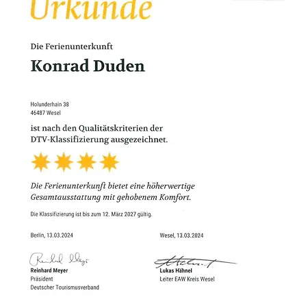 Апартаменты Konrad Duden